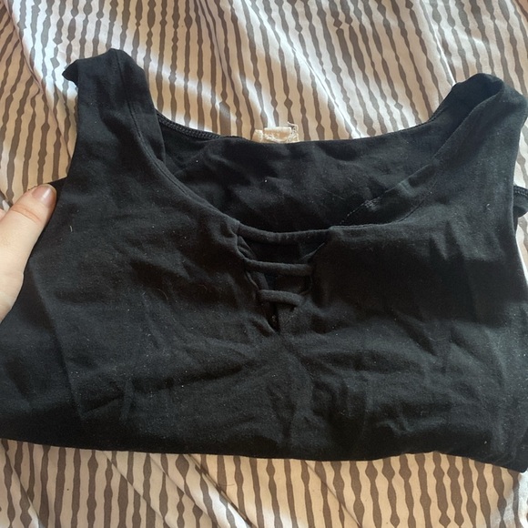 Clothes - Picture 16 of 16